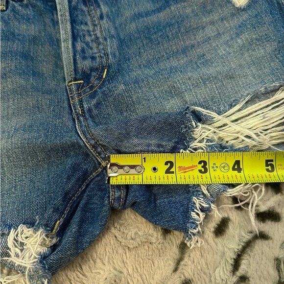WE THE FREE Sofia Shorts Denim Cut-Off Mid Rise Distressed Button Fly Women's 25 - Picture 8 of 9